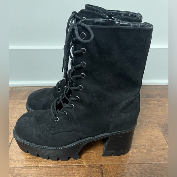 Rouge Helium Black Lace-Up Faux Suede Platform Boots Size 11 - Picture 3 of 8